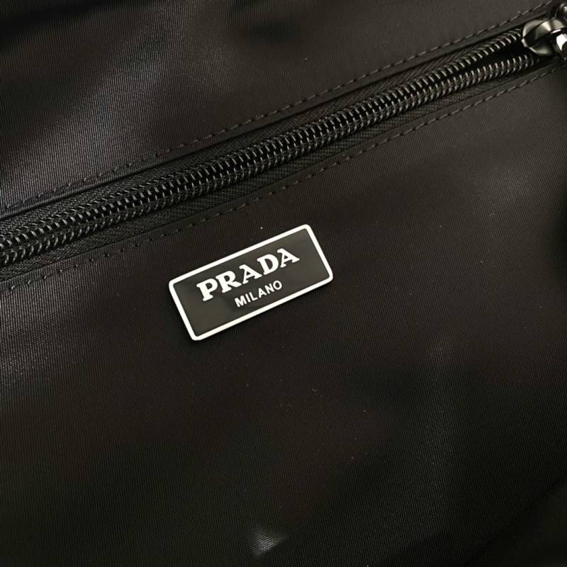 Pra*a backpacks